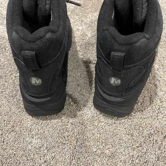 Never worn Moab 2 Mid tactical waterproof boot - Picture 2 of 3